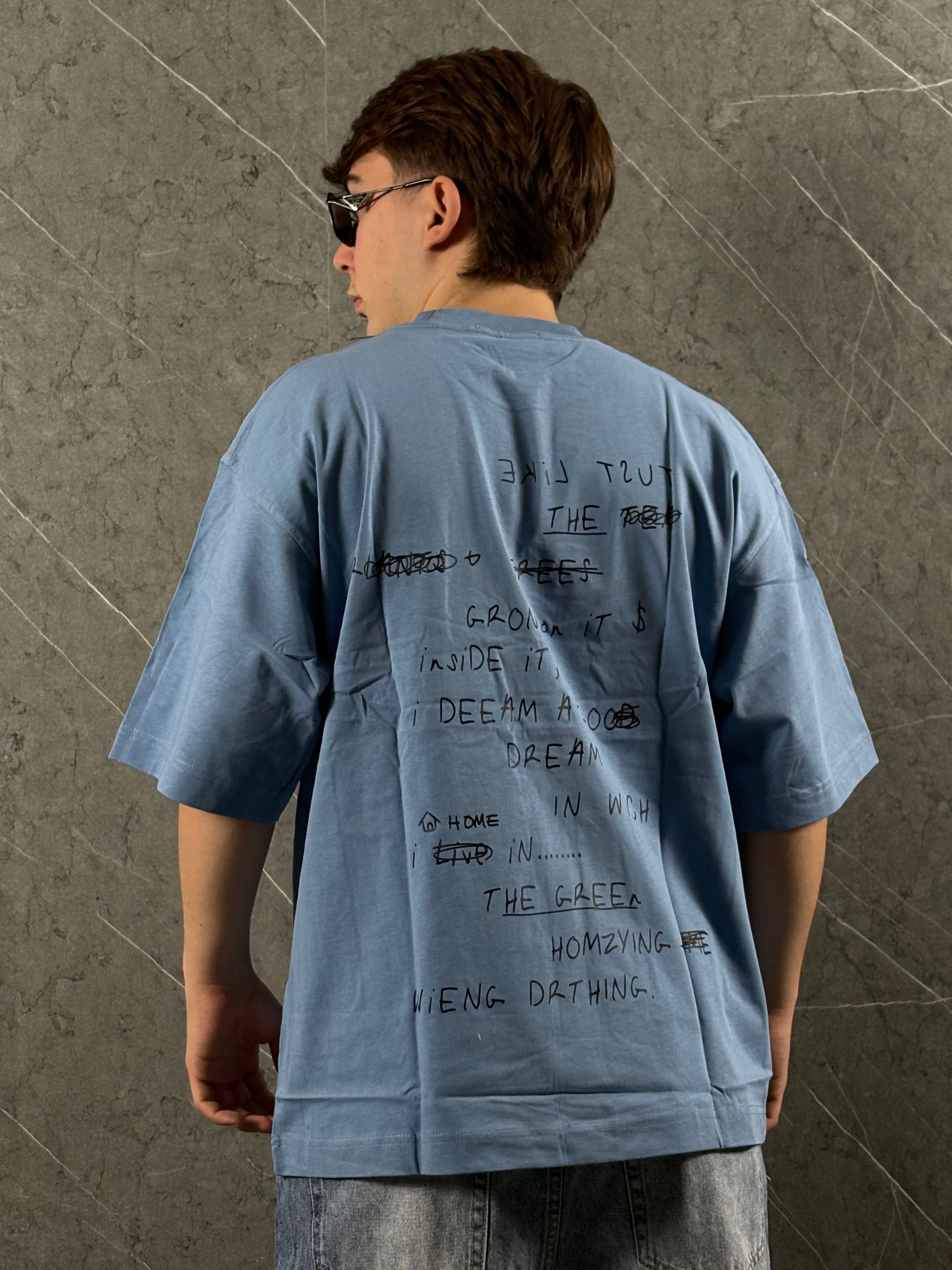 T-SHIRT BACK SCRIPT